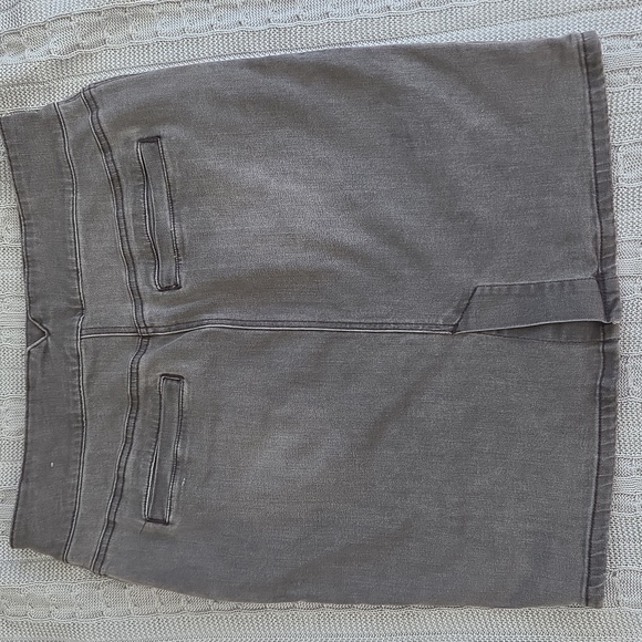 Prana Aubrey Gray Denim Pencil Skirt Size 12 - Picture 8 of 9